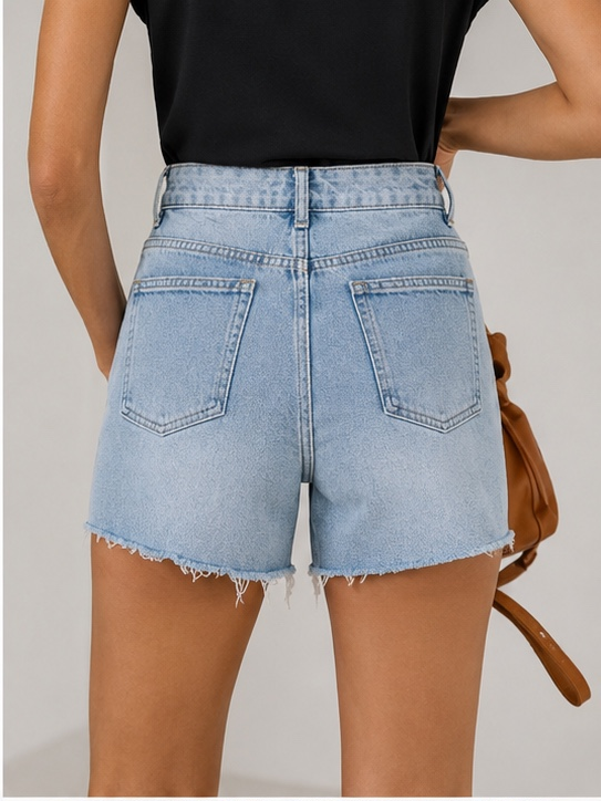 Short Capri
